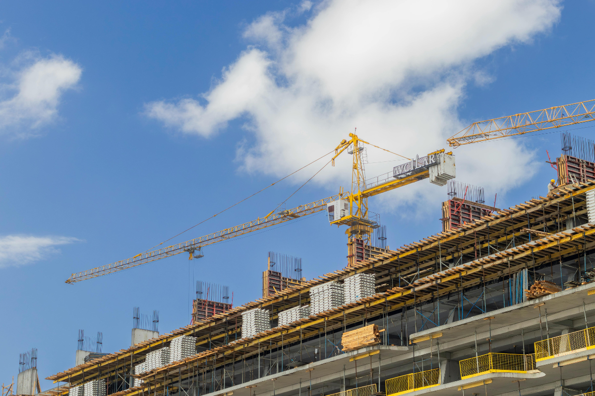 Від малотоннажних автівок до будівельних кранів: що купують в кредит підприємці у 2026 році